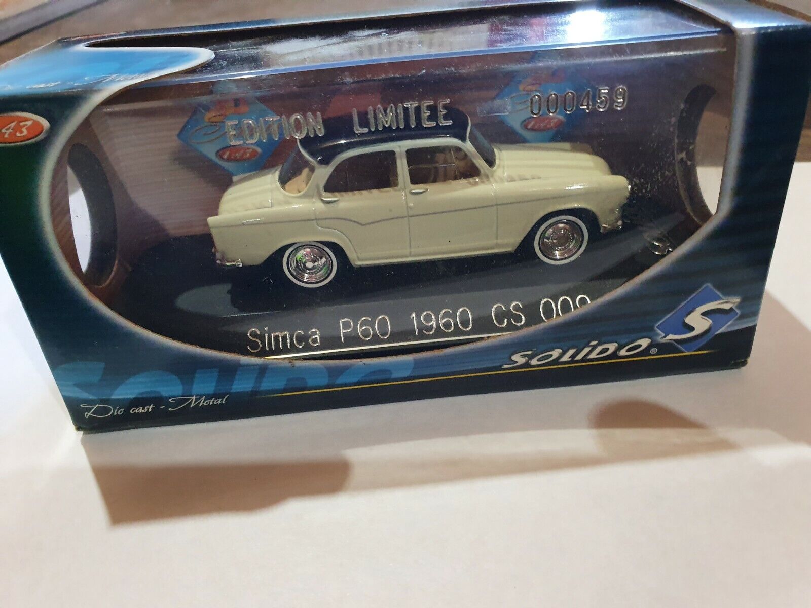 Foto 2 di 2