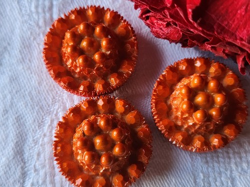 Trio boutons vintage en résine orange pied 2,7 cm ref 5619 - Picture 2 of 6