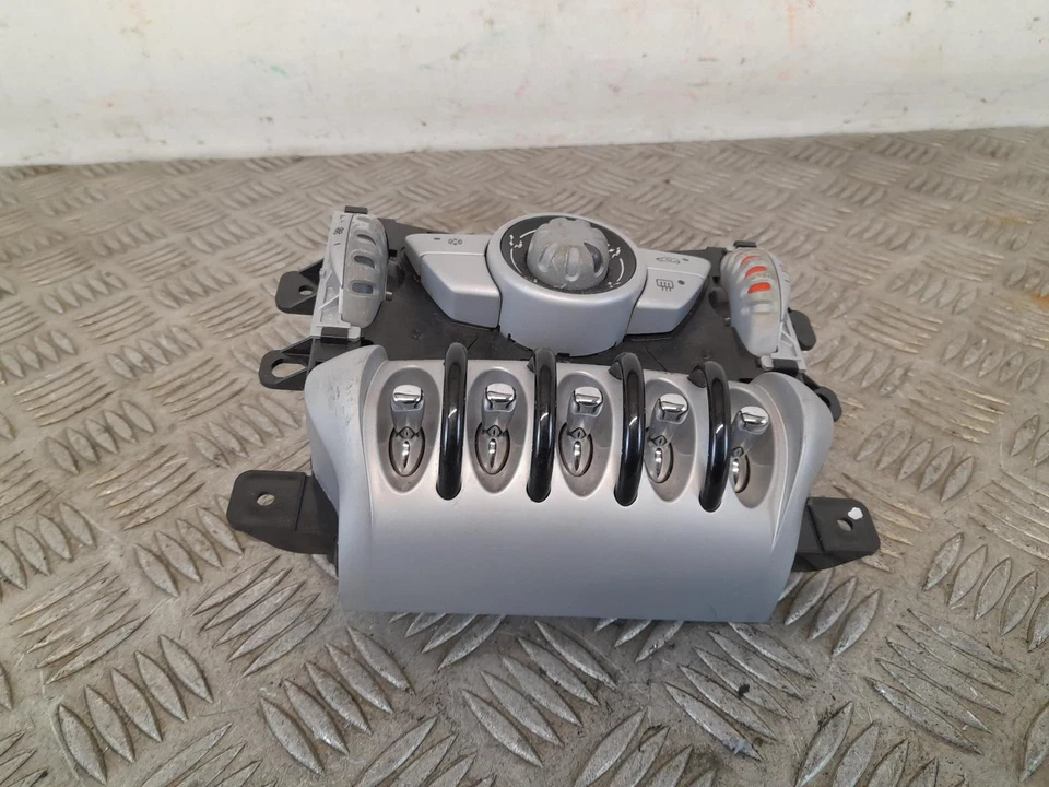 MINI (BMW) MINI R57 2006-2015 Heater Control Panel 69795404 - Image 4 of 4