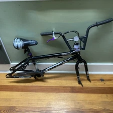 Black Mongoose Entrail BMX Frame  Freestyle Bike Mid School White Vintage Stamp