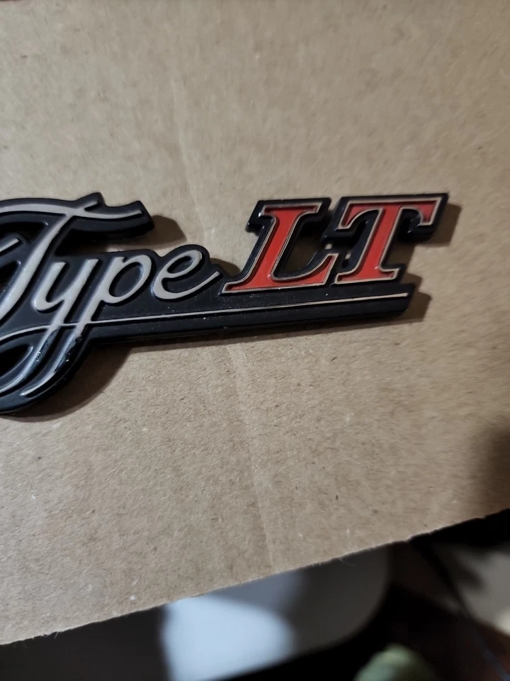 NOS 1974-1980 CHEVROLET CAMARO STICK ON ROOF PANEL EMBLEM - Image 3 of 4