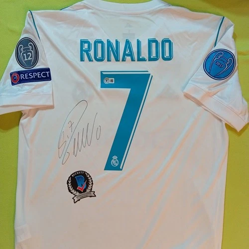 Cristiano Ronaldo CR7 Original Autographed Real Madrid Soccer Jersey Beckett COA