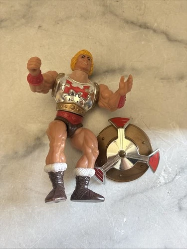 Vtg 1985 Mattel Masters Of The Universe Flying Fists He-Man Shield