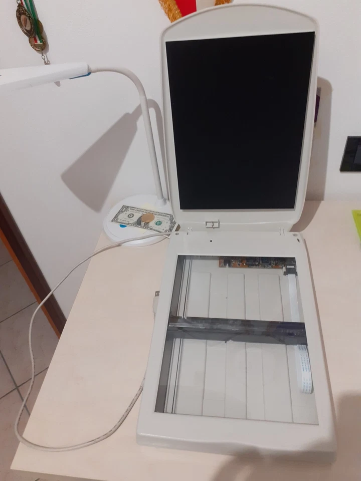 Scanner Mustek 1200 UB - con CD d'installazione - Immagine 3 di 4