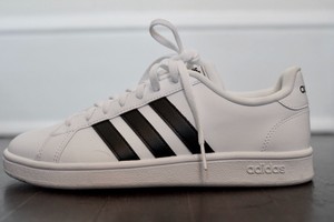 adidas womens shoes white with black stripes