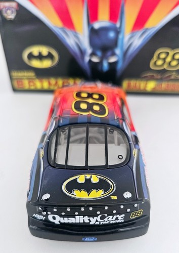 1998 ACTION 1/32 DALE JARRETT #88 FORD CREDIT SPECIAL BATMAN PAINT SCHEME - Picture 6 of 9