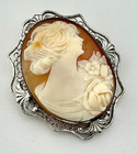 Vintage Cameo Brooch Pin Shell Carved Woman 7.9g
