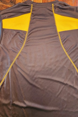 Mens Large  Wyoming Cowboys Basketball Shirt GO POKES Laramie Brown Yellow  - Picture 3 of 7