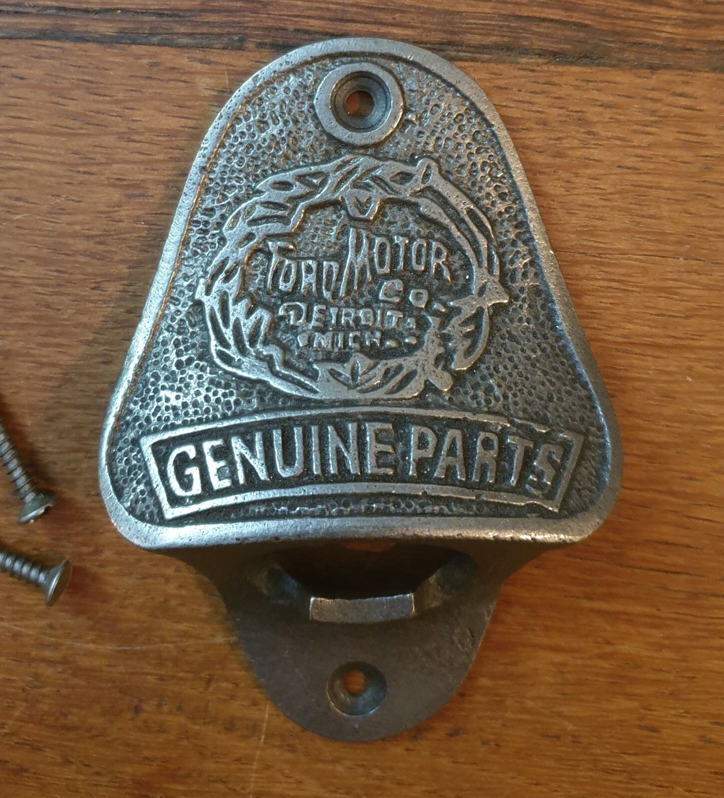 Vintage Style Cast Iron Ford Motor Company Wall Mounted Beer Coke Bottle Opener