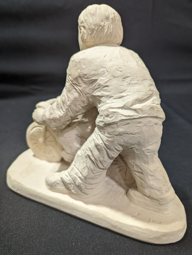 Vintage Austin Art Sculpture Dee Crowley Dad Teach Daughter to ride a Bike RARE - Picture 6 of 15