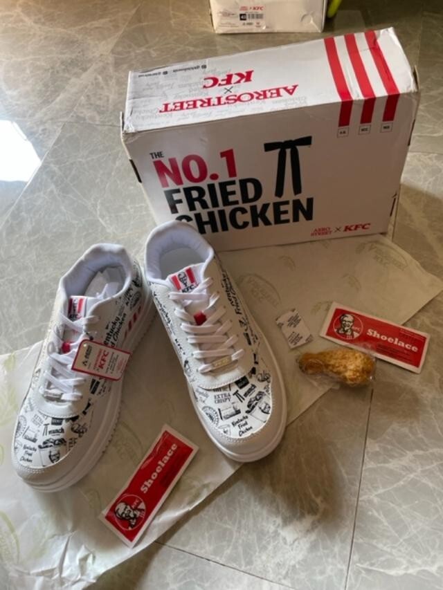 シューズ KFC KFC® x Crocs™ | Crocs™ Official Site