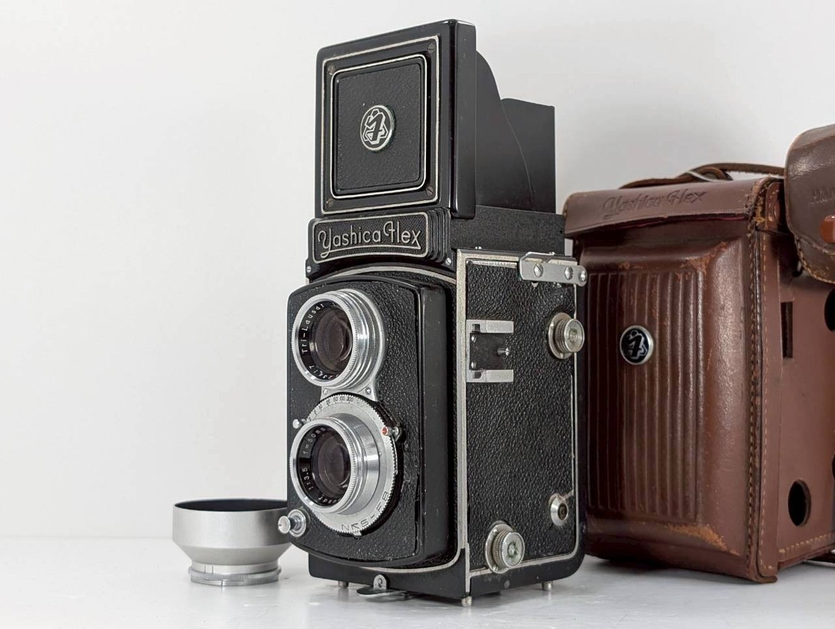 Exc+5 for this age] Yashica Yashicaflex Model B TLR 6x6 Camera