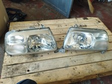 Faro anteriore SINISTRO Suzuki Grand Vitara anno 2003 (destro non disponibile)