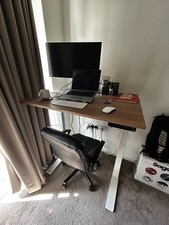 Fully Remi laminated standing desk