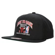 Mitchell & Ness NBA Black Chicago Bulls 91/92 B2B Champs HWC Snapback - OSFA