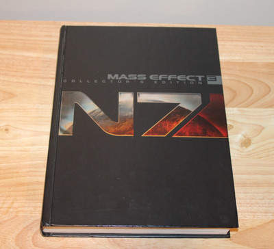 MASS EFFECT 3 N7 Collector's Edition Prima Game Guide Strategy Bioware Hardcover