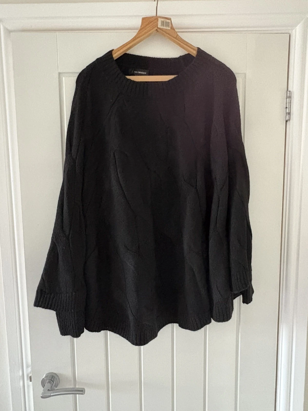 James Lakeland Women's Black Cable Knit Poncho BNWT one size