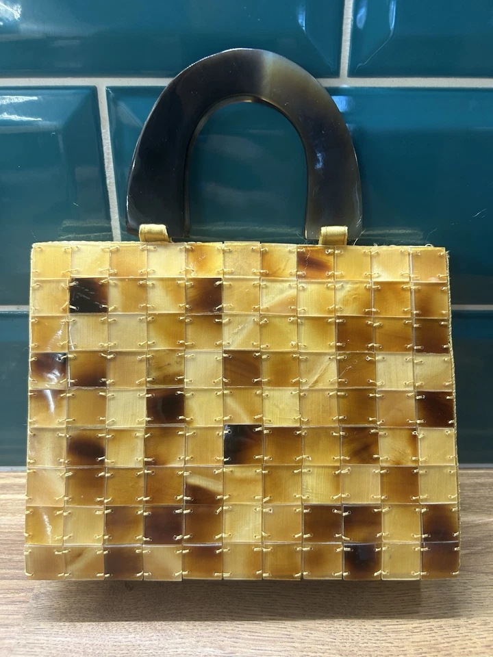 Rare 1960s Vietnamese Tortoiseshell Tile Handbag Bakelite Handles, Vintage Piece - Image 2 of 4
