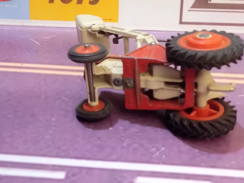 Corgi #53 Massey/Ferguson 65 Tractor with Shovel  - Image 3 of 4