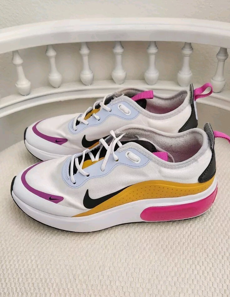 womens nike dia