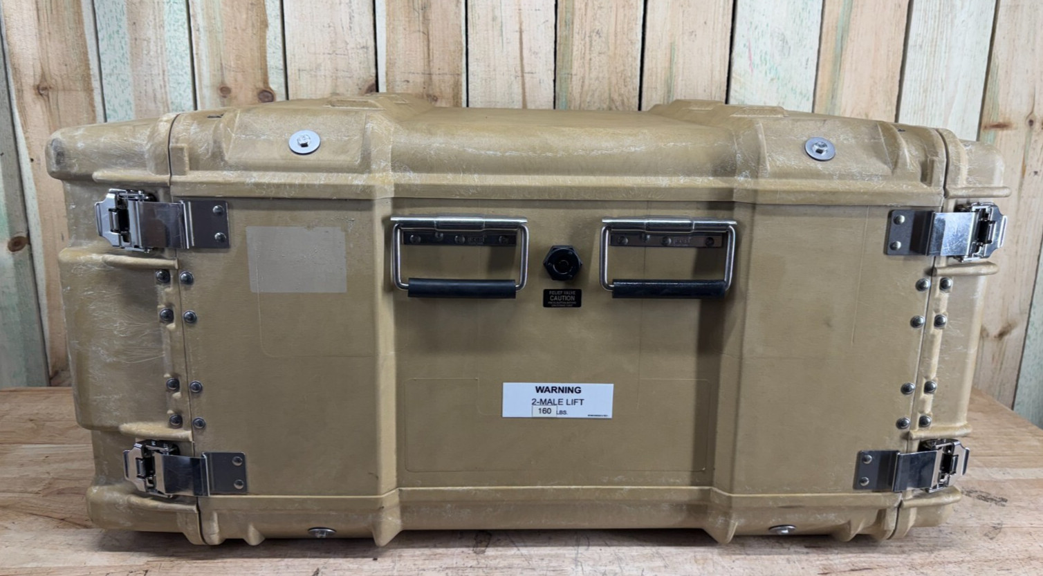 ECS Server Rack Rackmount 8U 19" X 24" Waterproof Storage Case W/ Rack Pelican