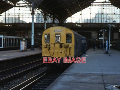 PHOTO  CLASS 501 EMUS AT BROAD STREET STATION 1978 BROAD STREET WHICH WAS JUST B