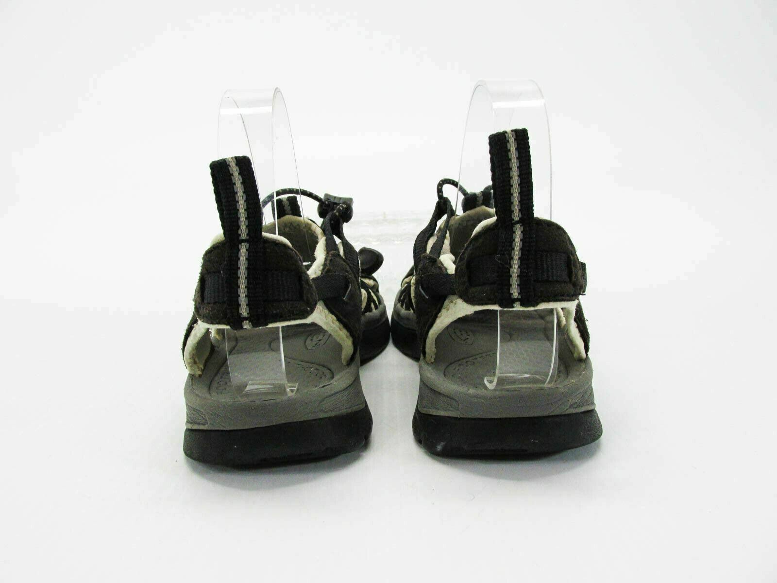 Keen scarpa donna Whisper taglia 8 5M nero sandalo sportivo sportivo us