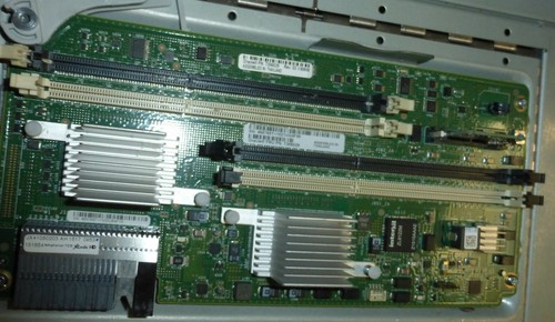 Oracle Pn 7306029 Rev03 & Fru Pn 7306028 MEMORY RISER MOTHERBOARD ( 16027-43) - Picture 4 of 6