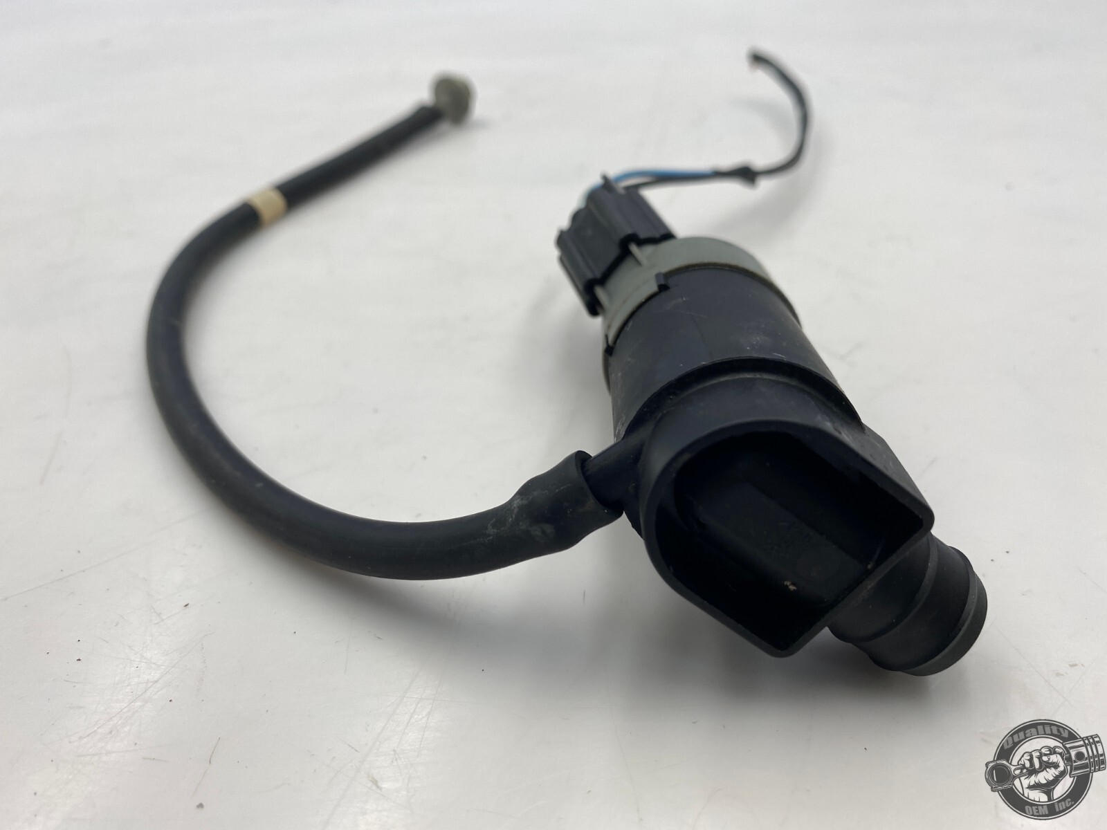 2009 2019 JAGUAR XF XFR XJ XJL XJR FRONT WINDSHIELD WASHER PUMP w/ HOSE OEM eBay