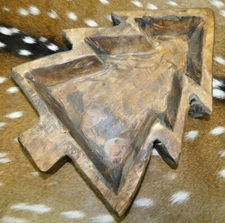 *Carved Wooden Dough Bowl CHRISTMAS TREE Primitive Wood Trencher  Decor  13 1/2"