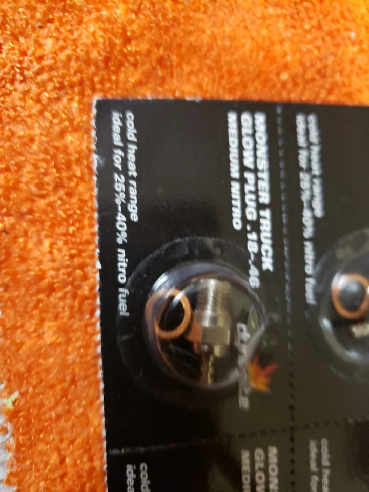 Dynamite Plugs -  one single Dynamite Monster Truck .18-.46 Plug - one New Plug! - Image 2 of 4