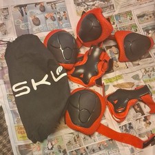 SKL Inline/Roller Skating/blade Protective Pad Set w/ Carry Bag Black/Red
