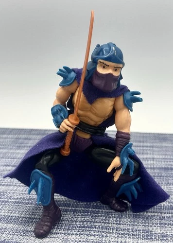 Vintage 1988 TMNT Shredder Action Figure w/ Cape, Belt, Sword Ninja Turtles