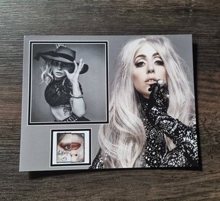 LADY GAGA TOLLES FAN AUTOGRAMM HOT
