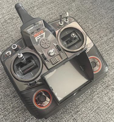 Simulus FPV Profi-Fernsteuerung DEVO-F7 2,4 GHz DSSS f. Drohnen, Hubs neuwertig!