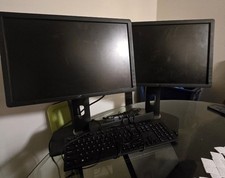 Dell P1913b LED 19" LCD Professional Monitor W/Dell AX510PA Soundbar Speakers