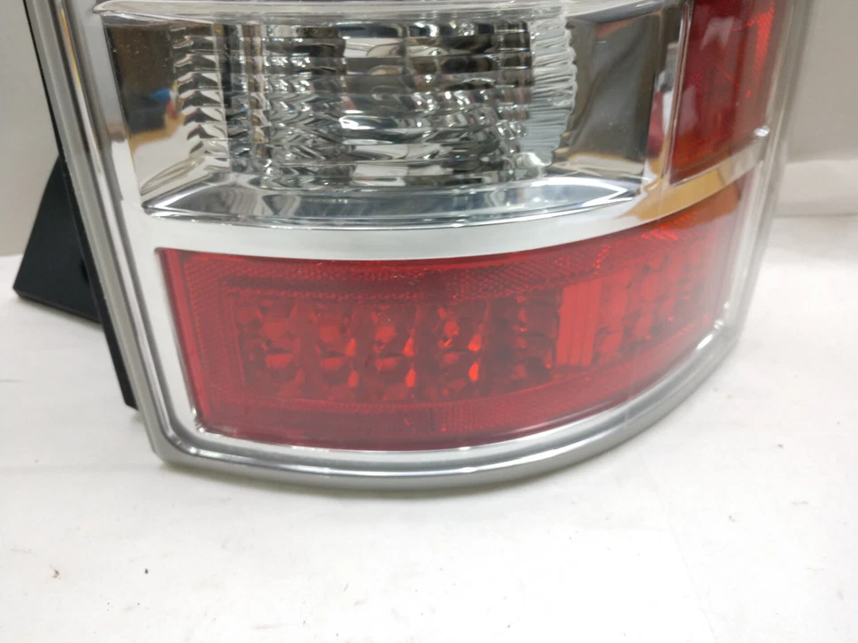 2009-2011 Ford Flex LED Tail Light Passenger Right Side OEM - Image 4 of 4