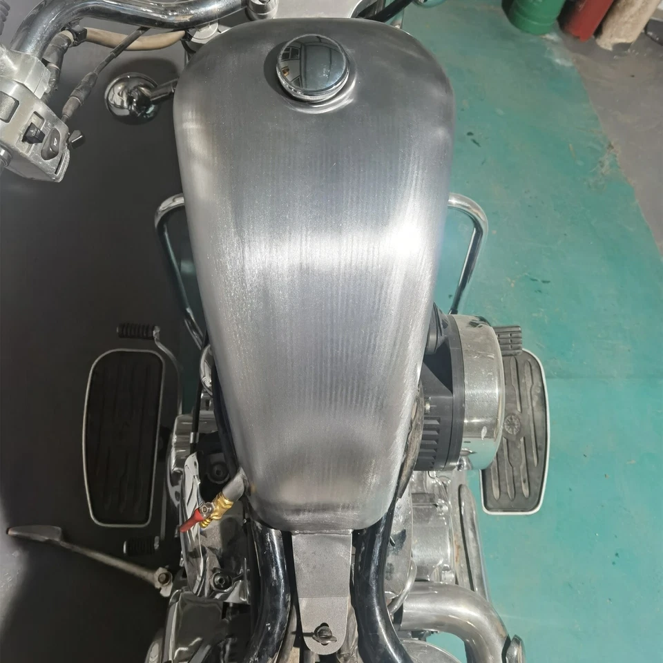 Motorcycle Petrol Fuel Tank Oil Tank For YAMAHA DRAGSTAR 1100 XVS1100 V-star1100 - Imagem 4 de 4