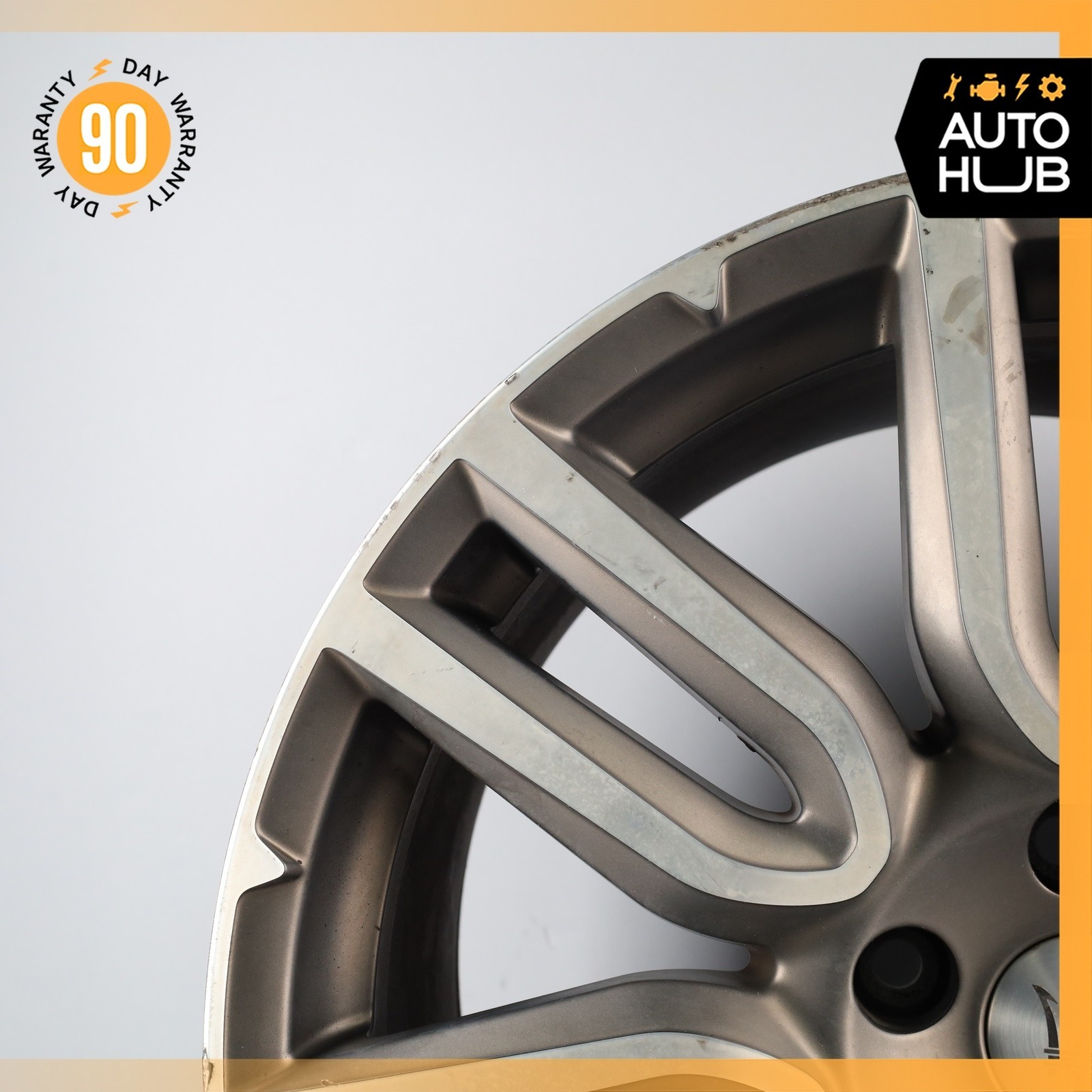 Maserati Quattroporte M156 S Q4 10 x 19 19" Rear Wheel Rim 670010629 OEM