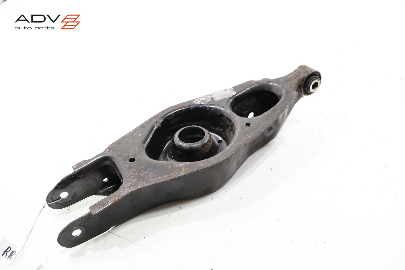 2014 - 2024 MASERATI GHIBLI REAR RIGHT SIDE LOWER CONTROL ARM SPRING PERCH OEM