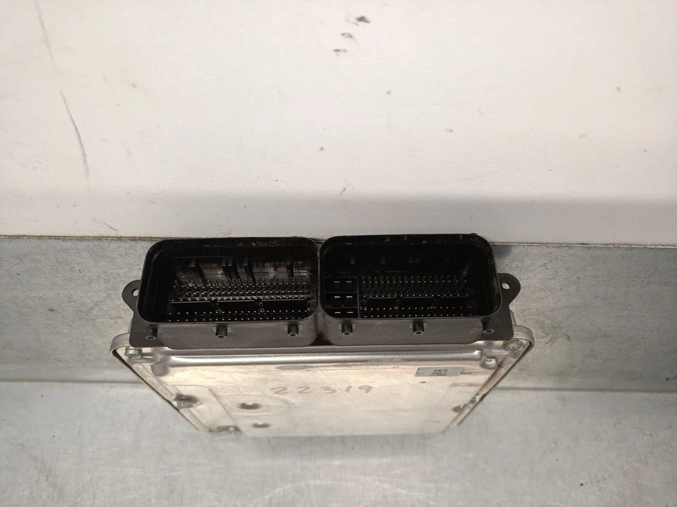 04L907309P CENTRALITA MOTOR UCE / 0281031483 BOSCH / 5450306 PARA SKODA SUPERB I - Imagen 3 de 4