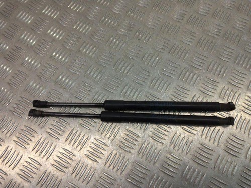 BMW 3 Coupe E92 Vordere linke Motorhaubendämpfer 7129190 2007 31003979