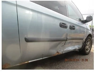 Radiator 6 Cylinder Fits 05-07 CARAVAN 4322273 Foto 3 de 4