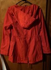 Guess Los Angeles Red Hooded Raincoat Jacket Womens Size M — photo 2