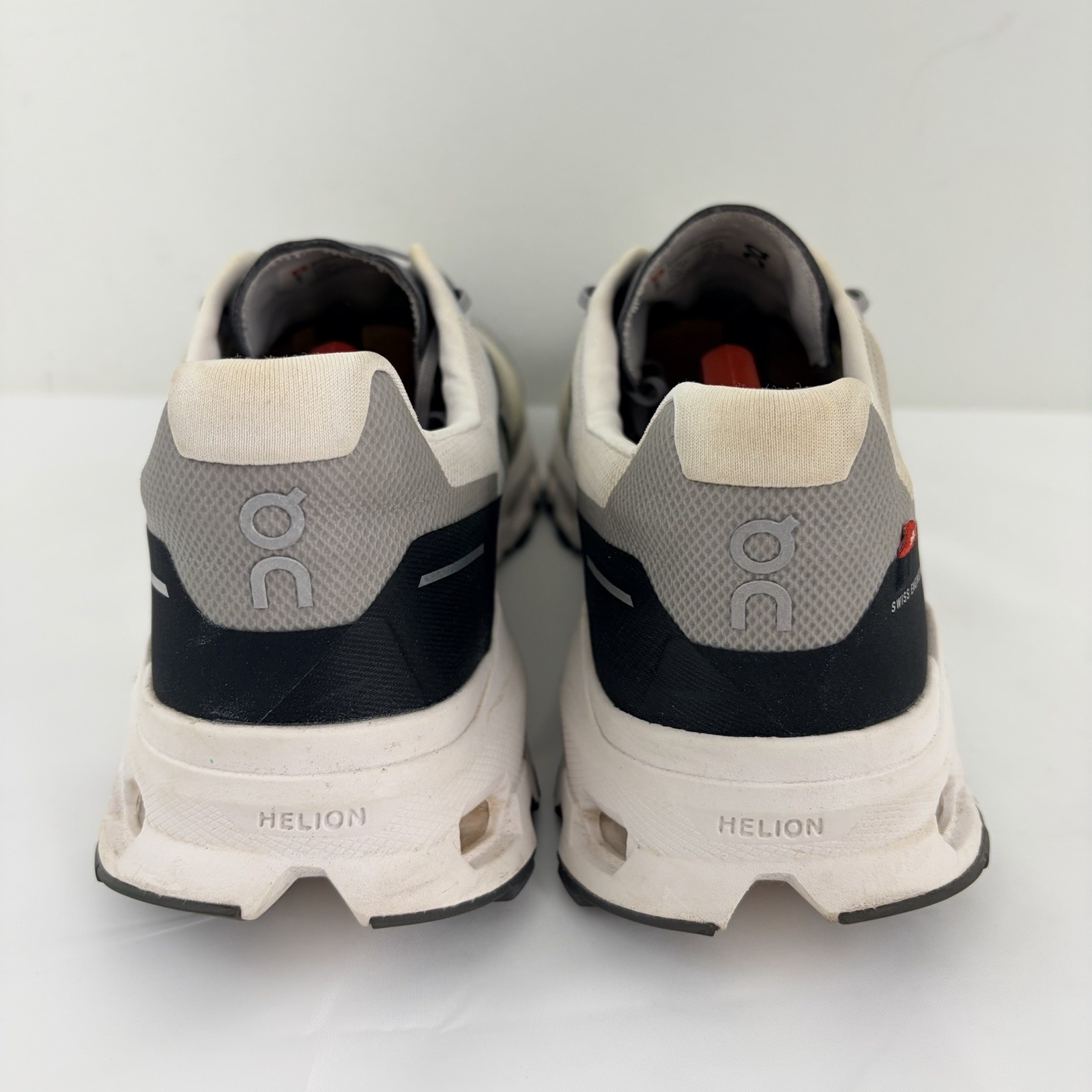 On Running CloudTec Cream Gray Running Shoes Men’… - image 3