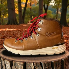 Danner Mountain 600 Hiking Boots Mens Tan Leather Lace Up Vibram Sole Size 11.5