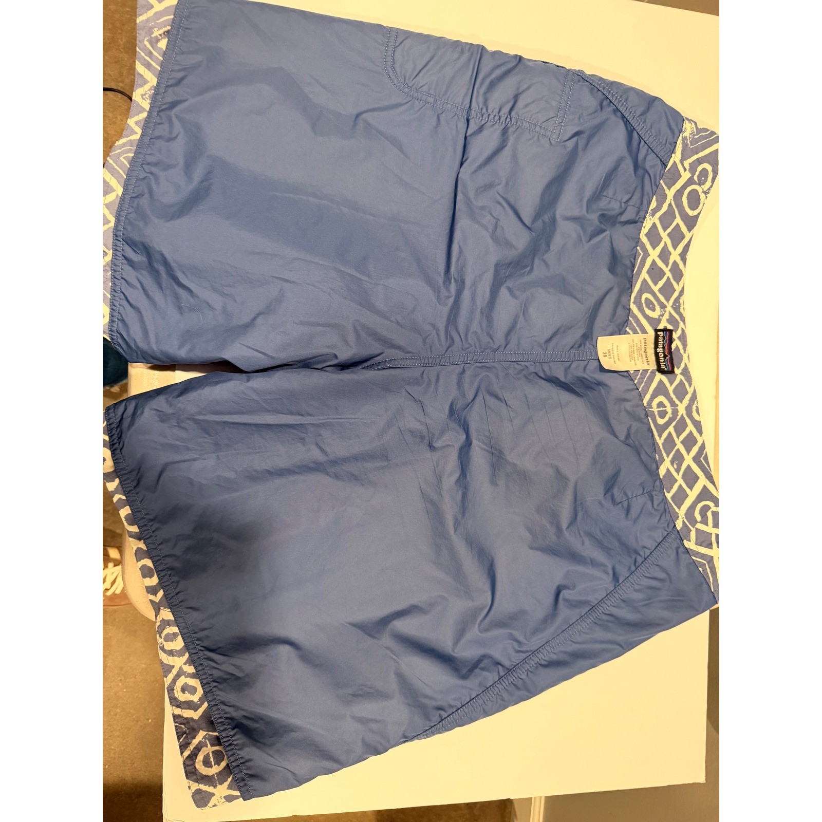 Patagonia Men's Board Shorts Swim Trunks Size 38 Blue White Geometric Print Surf thumbnail 5