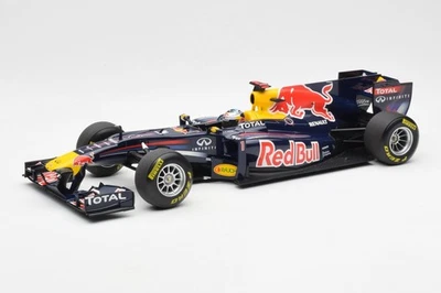 F1 Red Bull Racing RB6 #5 S. Vettel 2010 1:18 Minichamps | 110100005 - Photo 1/4