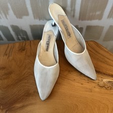 Manolo Blahnik London Rare 80s White Mesh Minimalist Kitten Heel Mules 39.5