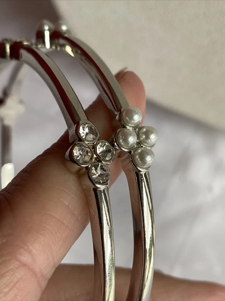 Juego de dos pulseras de cuento de hadas firmadas ST M de Lia Sophia corte perla usadas en excelente estado Foto 3 de 4